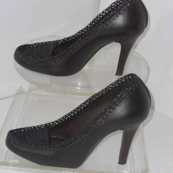 BURBERRY CLASSIC VINTAGE PUMPS SIZE (39) 9M - Picture 8 of 8